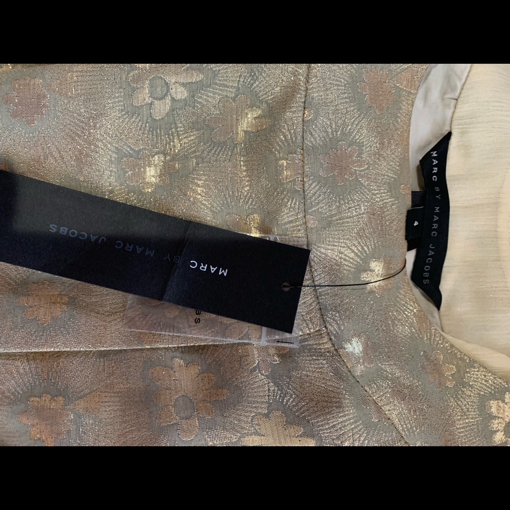 Dress - Picture 4 of 4